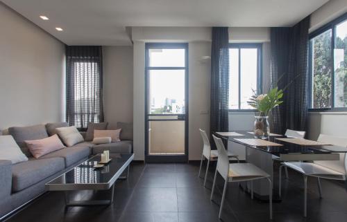 Tel Aviv City Center Apartamento | Luxury Penthouse 2 bed near Rothchild