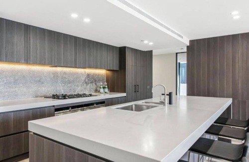 South Melbourne Apartamento | Luxury Penthouse with Bay and City Views