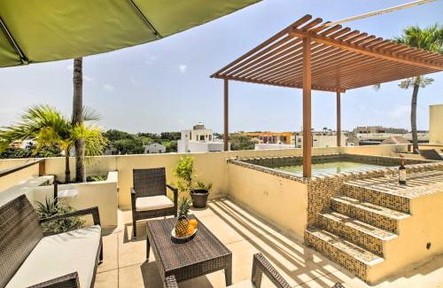 Tohoku Apartamento | Luxury Penthouse with Rooftop Pool - Walk to Beach!