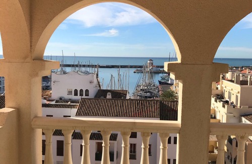 Almerimar Apartamento | Ático de lujo con vistas al campo de golf de Almerimar.