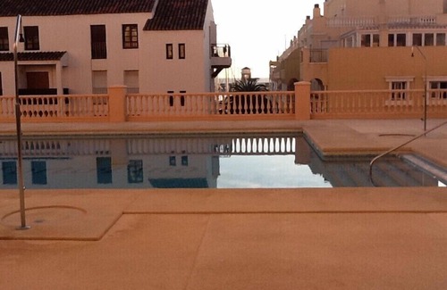 Almerimar Apartamento | Ático de lujo con vistas al campo de golf de Almerimar.