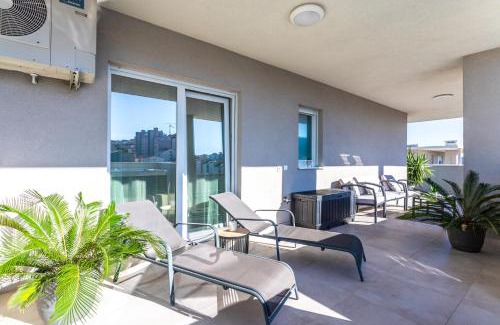 Mejasi Apartamento | Luxury penthouse Papic with jacuzzi & the view