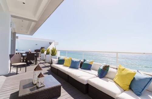 Villas Del Mar Condominio | Luxury penthouse Porto bello Bellísima