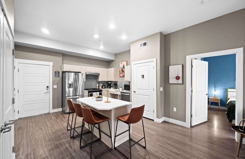 Downtown Salt Lake City Apartamento | Luxury Penthouse High-Rise Living in SLC