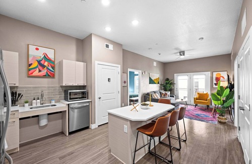 Downtown Salt Lake City Apartamento | Luxury Penthouse High-Rise Living in SLC
