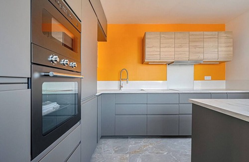 Sevres Apartamento | Luxury Penthouse with Eiffel Tower Views, Minutes from the Palace of Versailles