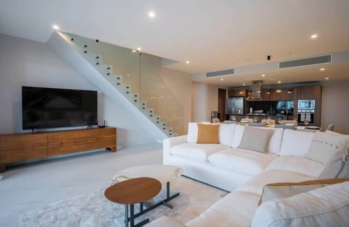 Zona Hotelera Apartamento | Luxury Penthouse with Private Rooftop