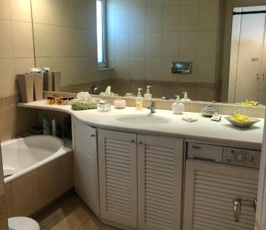 Kolonaki Apartamento | Luxury Penthouse with Private Roof Swimming Pool