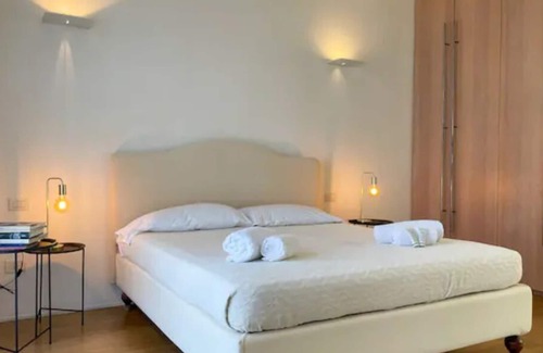 Gioia Apartamento | Luxury Penthouse with Stunning View and Hammam