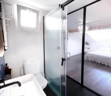 Casco Viejo Apartamento | Luxury Pintoreria Atico