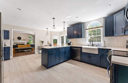 Stroudsburg Casa | Luxury Poconos Estate, Hot Tub, Game Room, Pets