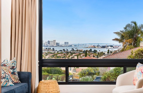 Roseville - Fleet Ridge Casa | Luxury Point Loma Retreat, Pool, Spa, Views