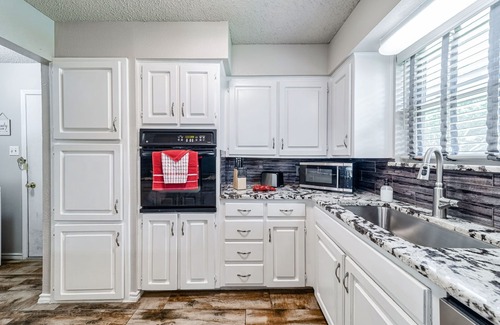 North Richland Hills Casa | Private, sparkling pool! Close to Fort Worth and Dallas!