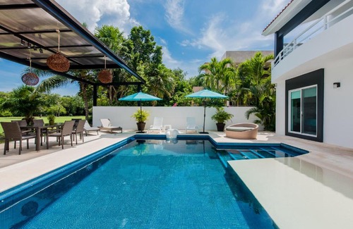Puerto Aventuras Casa | LUXURY POOL & BEACH HOUSE AT THE MAYAN RIVIERA