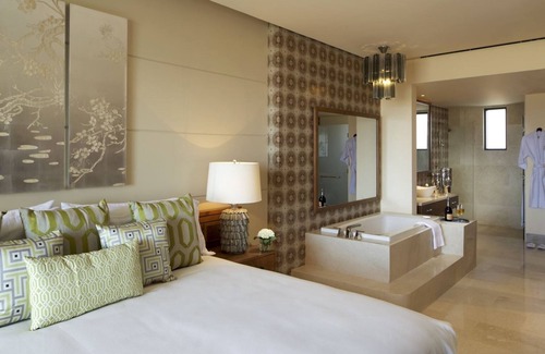 Los Cangrejos II y III Complejo | Luxury Presidential Suite at Rancho San Lucas with Golf