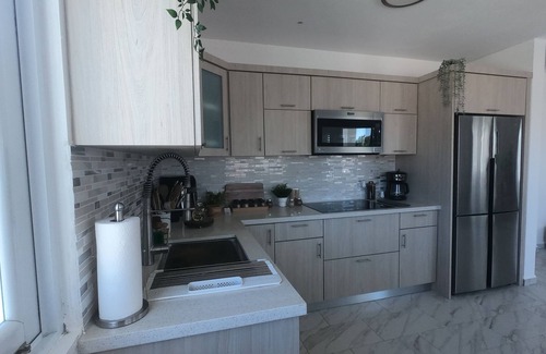 Puerto Nuevo Casa | Luxury Private Villa with Pool, Basketball Court & 6 Bedrooms – Sleeps 14!