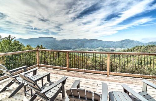 Rabun Gap Casa | Luxury Rabun Gap Getaway with Soaring Views!