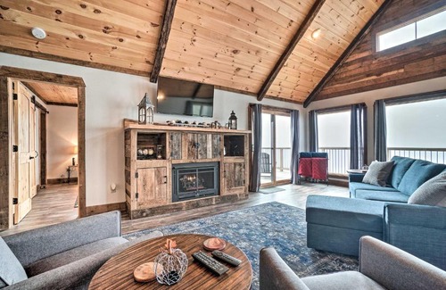 Rabun Gap Casa | Luxury Rabun Gap Getaway with Soaring Views!