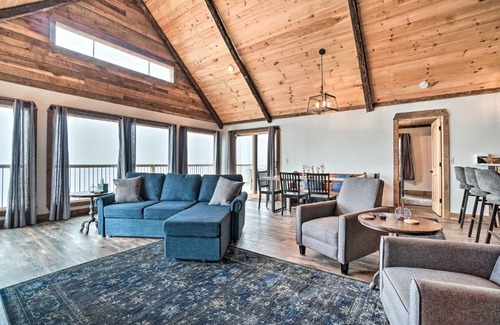 Rabun Gap Casa | Luxury Rabun Gap Getaway with Soaring Views!