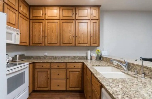 Smithville Complejo | Luxury Ranch Retreat with Pool, Hike & Bike Trails & Golf-Close to COTA & Austin