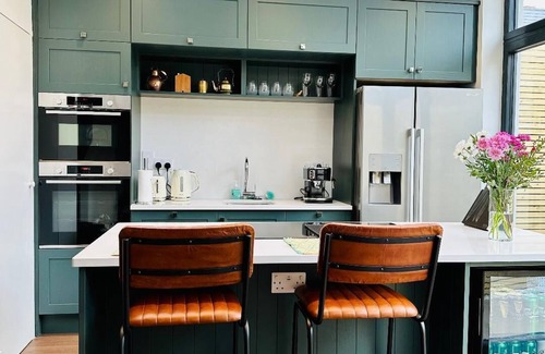 Portobello Casa | 💚💚Luxury Redbrick Townhouse, Best area of Dublin city, Parking, Laundry, Patio
