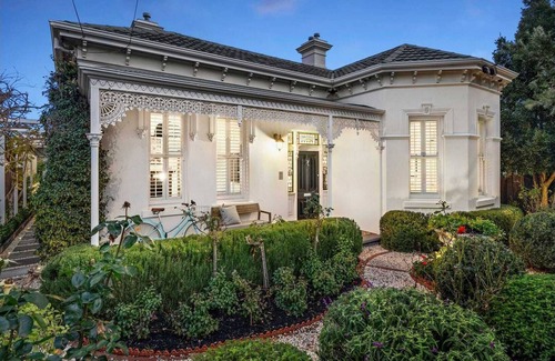 Caulfield South Apartamento | Luxury refined Victorian secluded quarters for the perfect relaxation.