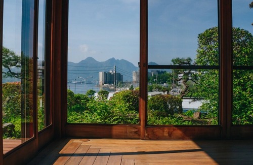Hatsukaichi Casa | Luxury rental guest house / Hatsukaichi Hiroshima