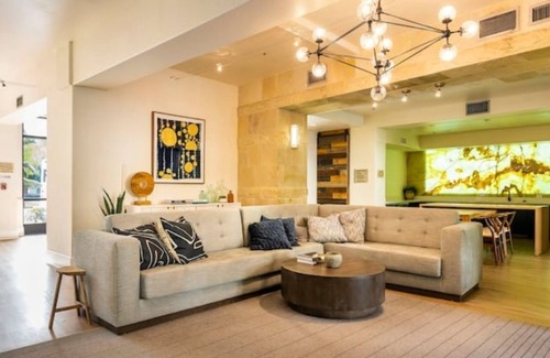 Valencia Condominio | Luxury Resort Condo by Six Flags Magic Mountain