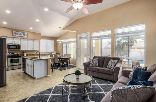 Hillcrest Ranch Homeowners Casa | Luxury Resort Home, Spring Training, Peoria, Glendale, Sparkling Pool, Location!