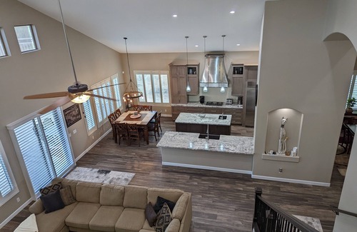 Desert View Village Casa | Lujo 5BD N Scottsdale / Cave Creek-Mtn / Vistas al atardecer Home-Pool / NUEVO Jacuzzi