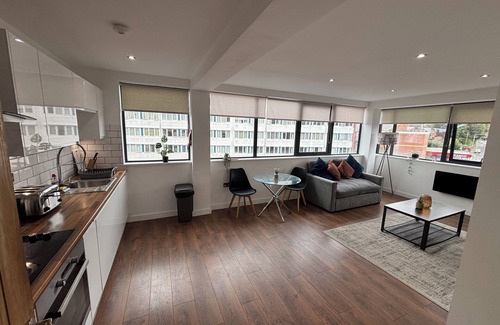 Gedling Apartamento | Luxury Retreat in Carlton, Nottingham – Stylish Comfort & Convenience
