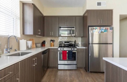 Marina del Rey Apartamento | Luxury Retreat in MDR FREE Parking