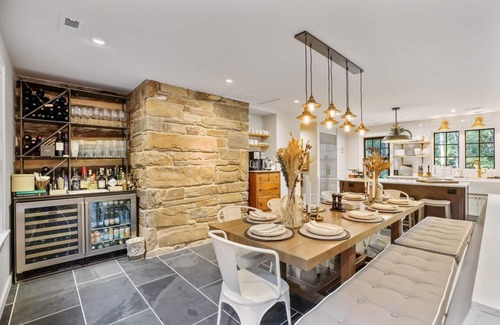 Fishers Hill Cabina | Luxury Retreat in the Shenandoah Valley w/ Hot Tub & 6 Passenger ATV