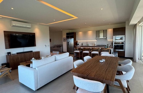 Puerto Vallarta Apartamento | Luxury Retreat, VGolf. Marina Vallarta.