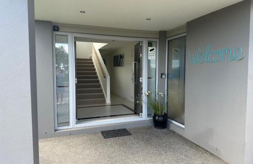 Tindalls Beach Casa | Luxury retreat overlooking Manly Beach