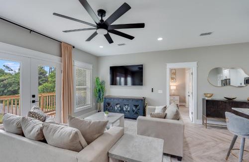 Upper Grand Lagoon Casa | Luxury Retreat near St. Andrews