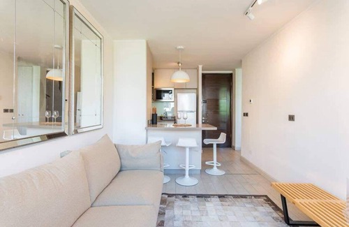 Santiago Apartamento | Luxury Retreat w/2BR, Wifi, Pool, Gym