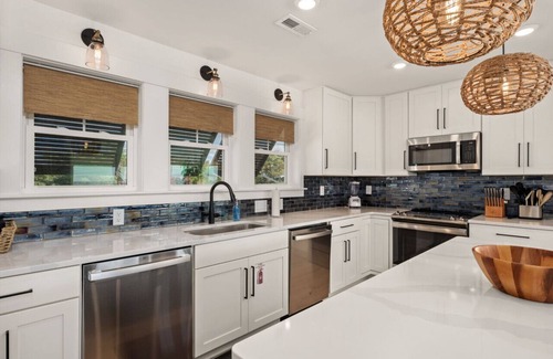 Currituck County Casa | Luxury Retreat: Water Front with Private Pool, Hot Tub & Dock
