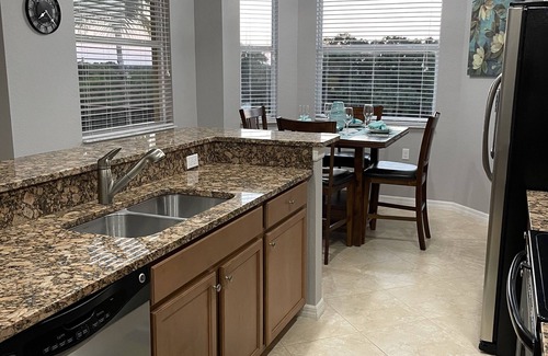 Bradenton Condominio | Luxury River Strand Golf & Country Club Condo #2