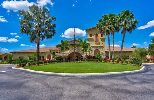 Bradenton Condominio | Luxury River Strand Golf & Country Club Condo #2