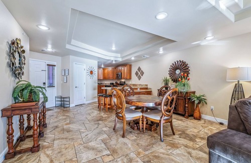 Laughlin Condominio | Luxury Riverfront Condo Launch-Dock-Pool-Spa