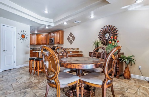 Laughlin Condominio | Luxury Riverfront Condo Launch-Dock-Pool-Spa