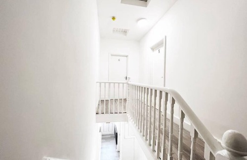 Harlesden Casa | Luxury room in centrally located apartment