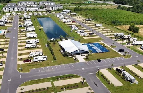 Foley Alquiler De RV | Luxury RV Lot 82 in Grand Riviera Resort/Foley, AL/Daily and long term available