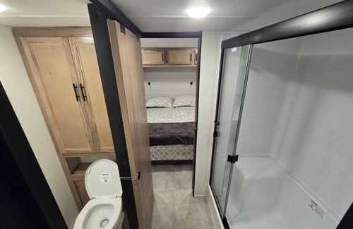 Lancaster Casa | Luxury RV Retreat, Resort Style Pool, Modern Kitchen, Loft, & Spa Inspired Bath!