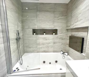 Northumberland Park Casa | Luxury Scandi Hotel inspired Home