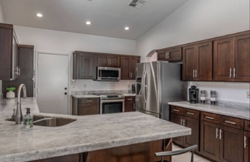 Paradise Park Vista Casa | Luxury Scottsdale Home w/Pool and Hot Tub!