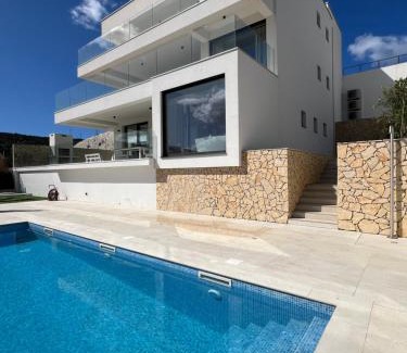 Marina Apartamento | Luxury Sea View Penthouse "Marina Living" Pool, Adria, Split Region
