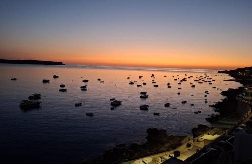 Għadira Apartamento | Luxury Seafront Apartment with Panoramic Views- Ghadira, Mellieha Bay
