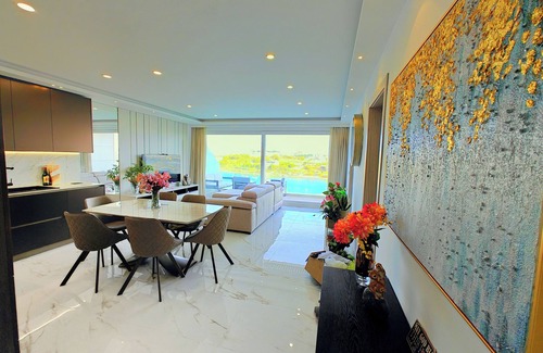 Sliema Apartamento | Luxury Seafront Haven in Sliema, Malta